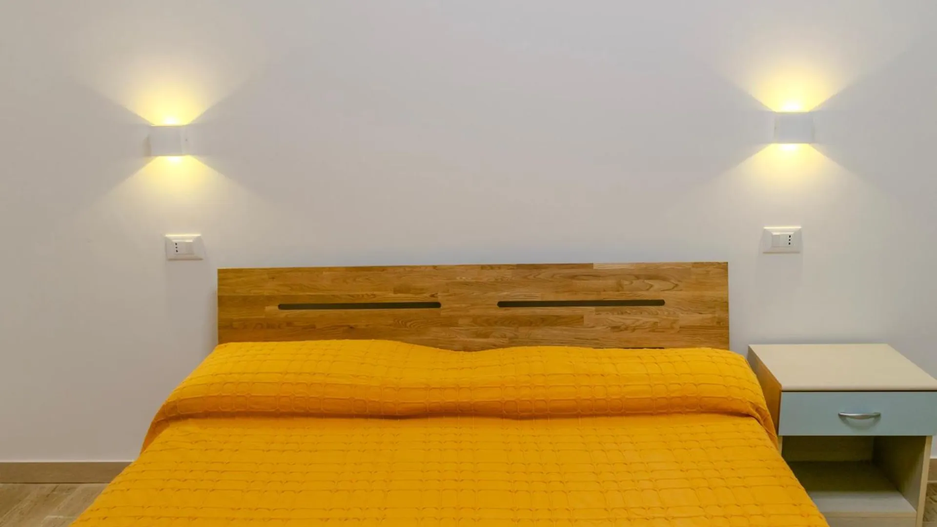 Seaside Bliss: Kaukana Sun & Moon Apartments With Parking Villaggio Azzurro