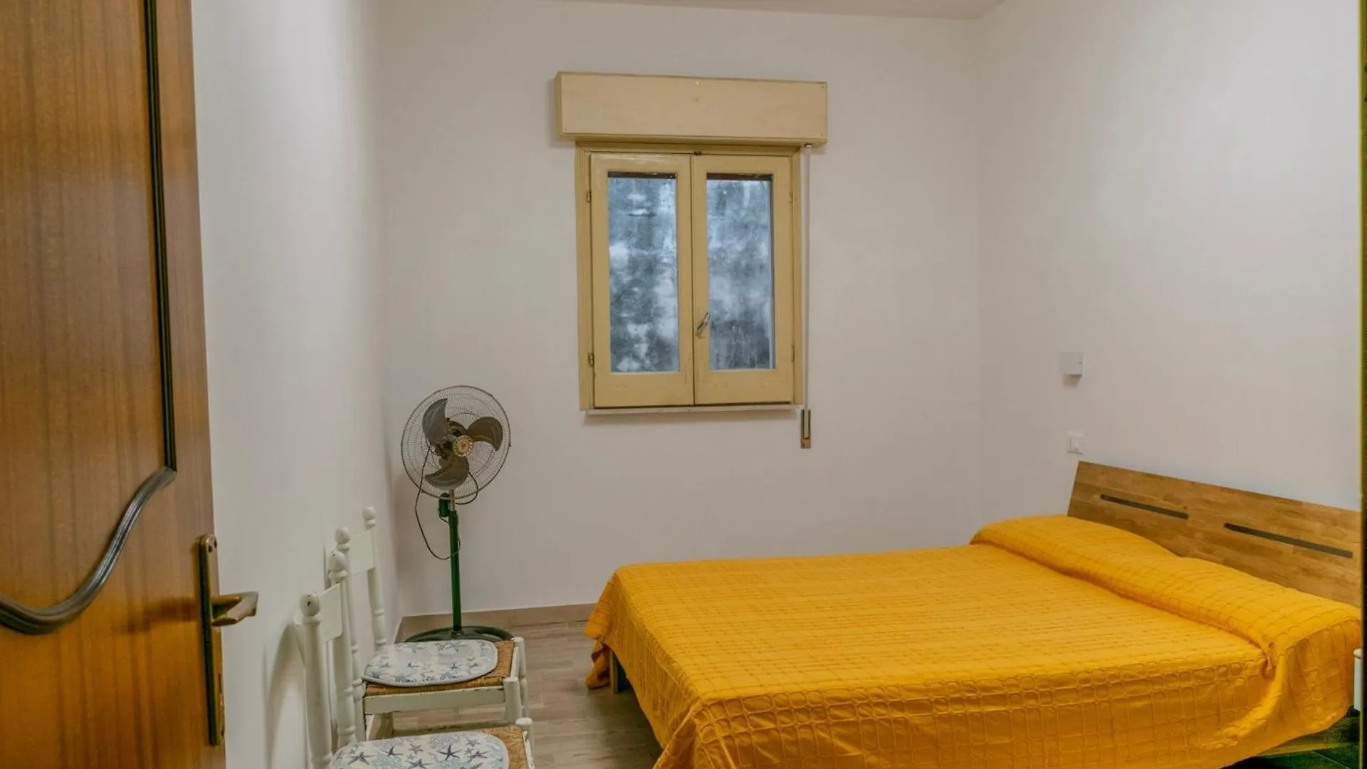 Seaside Bliss: Kaukana Sun & Moon Apartments With Parking Villaggio Azzurro