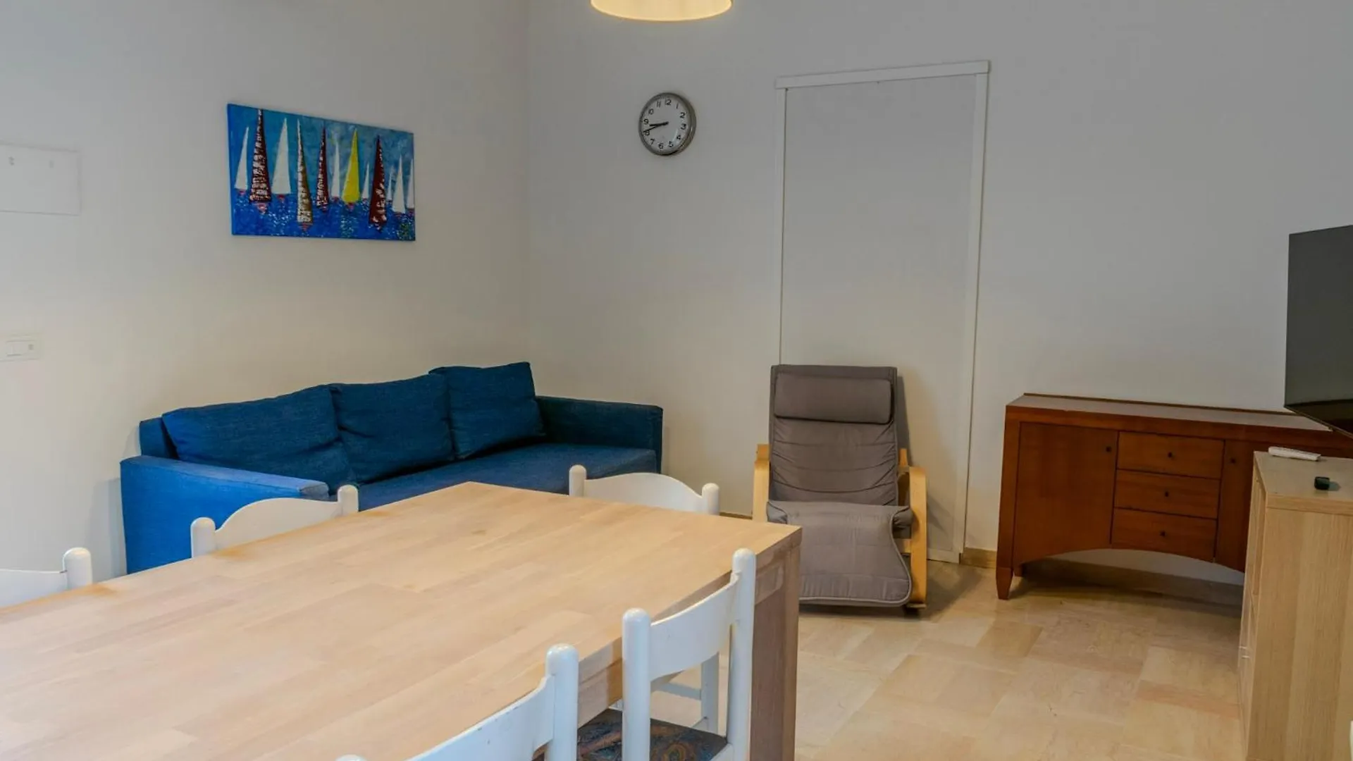 Seaside Bliss: Kaukana Sun & Moon Apartments With Parking Villaggio Azzurro 0*,  Italy